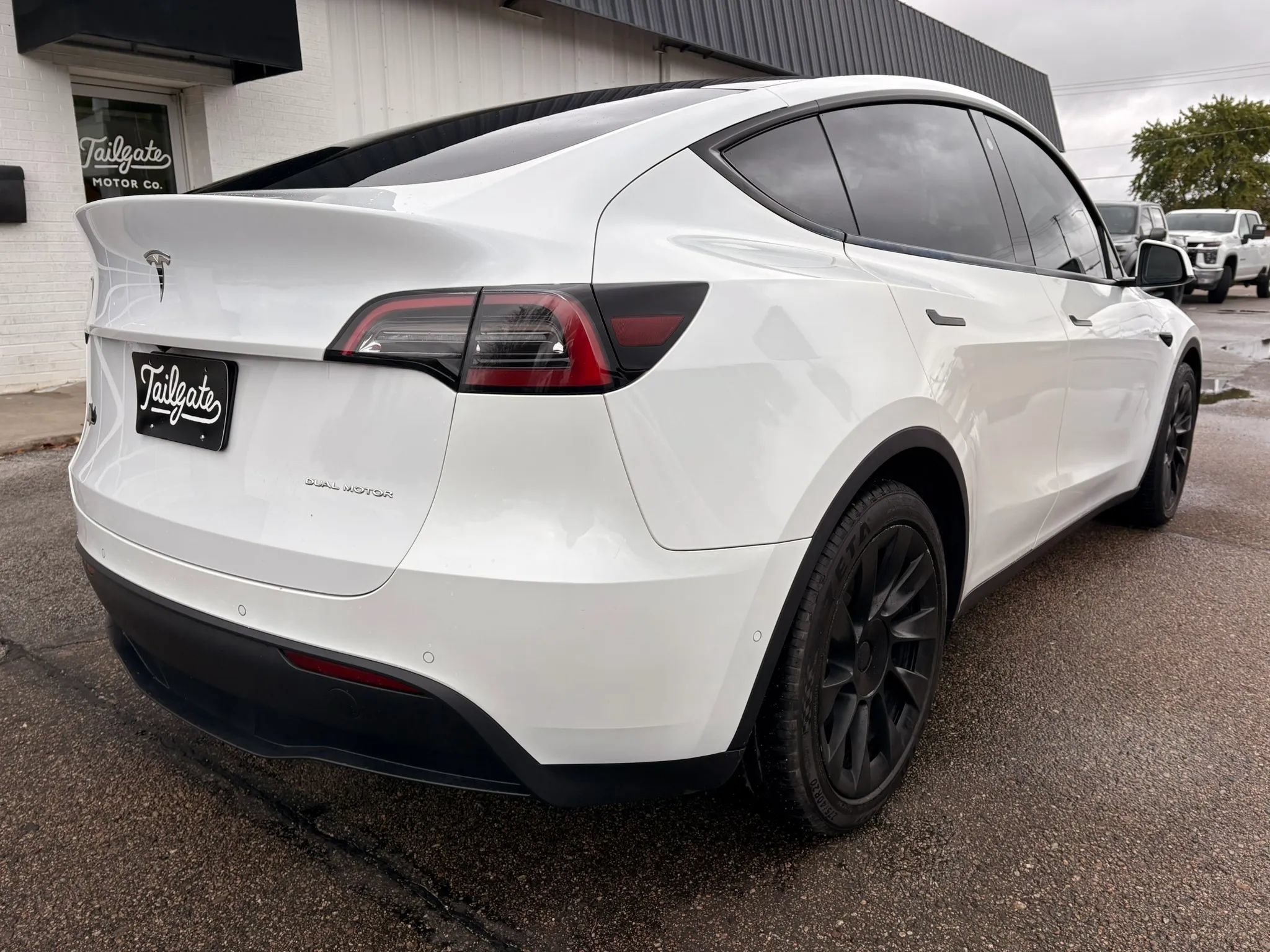 Used 2022 Tesla Model Y Long Range AWD/4WD image 7