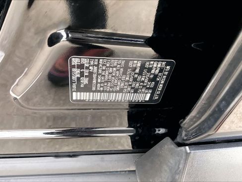 Used 2024 Nissan Rogue SV FWD image 34