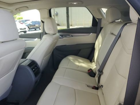 Certified 2024 Cadillac XT5 Premium Luxury w/ Technology Package FWD image 13