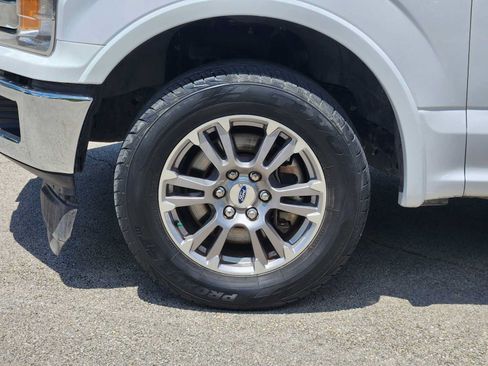 Used 2020 Ford F150 Lariat RWD image 9
