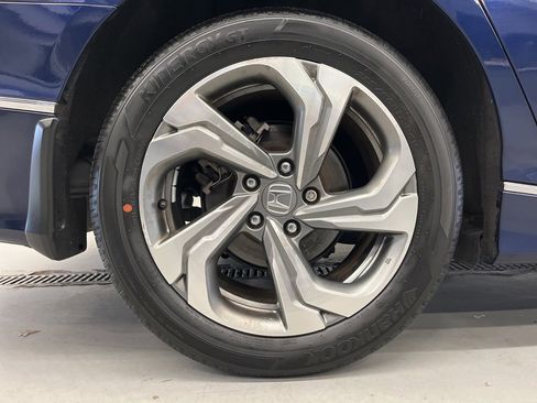 Used 2019 Honda Accord EX image 35