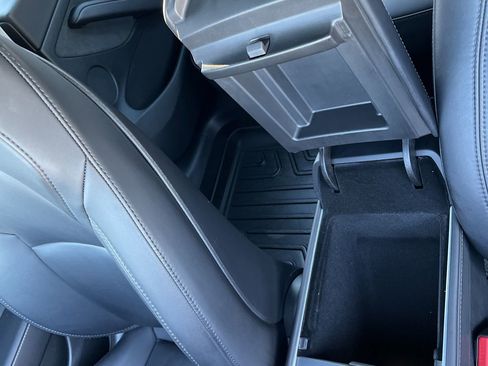 Used 2023 Tesla Model 3 Standard Range image 34