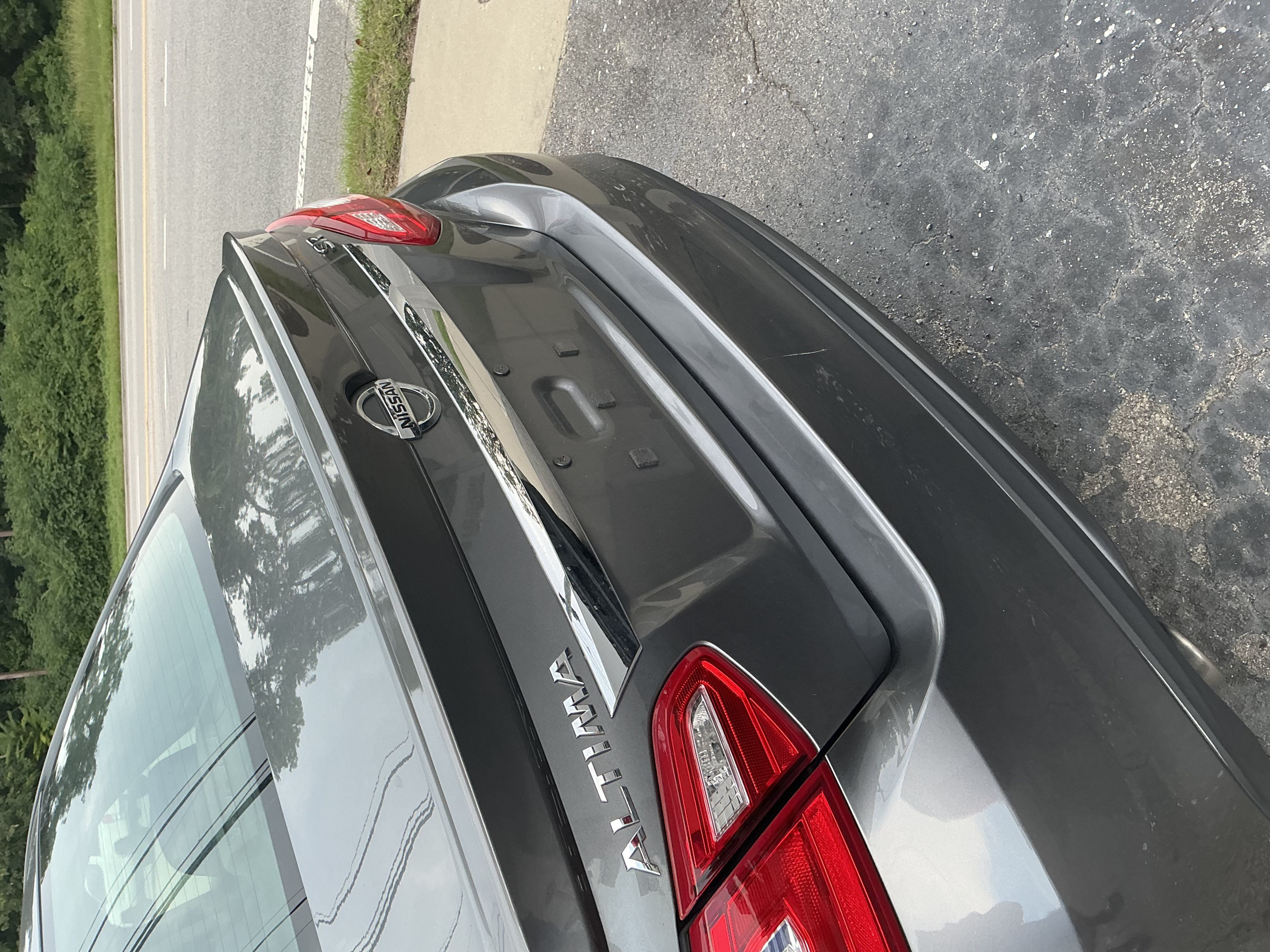 Used 2016 Nissan Altima 2.5 SR FWD image 8