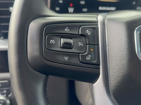 Used 2025 GMC Sierra 1500 Elevation image 16