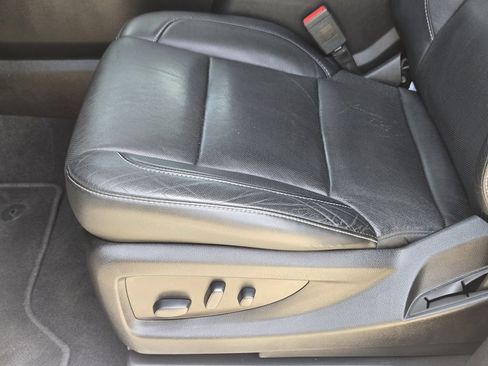 Used 2019 Chevrolet Tahoe Premier RWD image 26