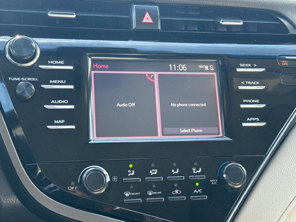 Used 2019 Toyota Camry LE FWD image 22