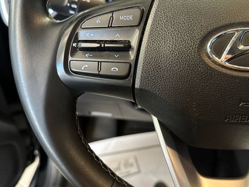 Used 2021 Hyundai Venue SEL w/ Cargo Package FWD image 11