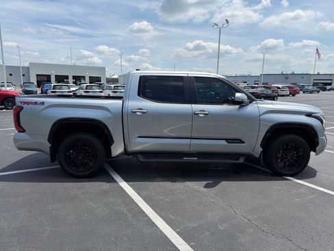 Used 2024 Toyota Tundra Platinum w/ TRD Off-Road Package AWD/4WD image 9
