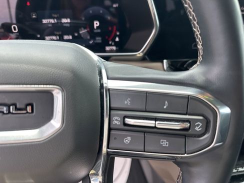 Used 2024 GMC Canyon Denali AWD/4WD image 17