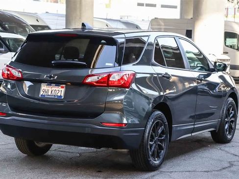 Used 2020 Chevrolet Equinox LS w/ LS Convenience Package image 4