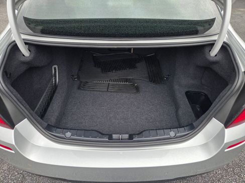 Used 2013 BMW 550i Sedan image 34