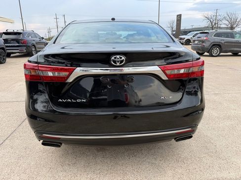 Used 2016 Toyota Avalon XLE image 6