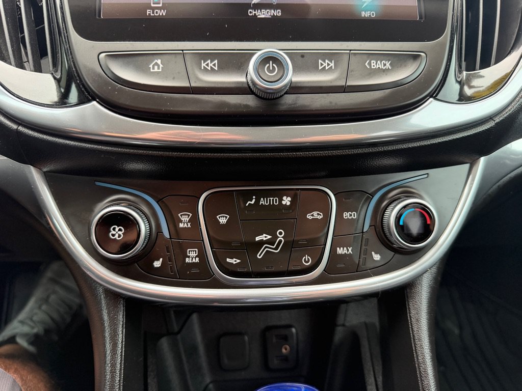 Used 2018 Chevrolet Volt Premier w/ Driver Confidence Package FWD image 28