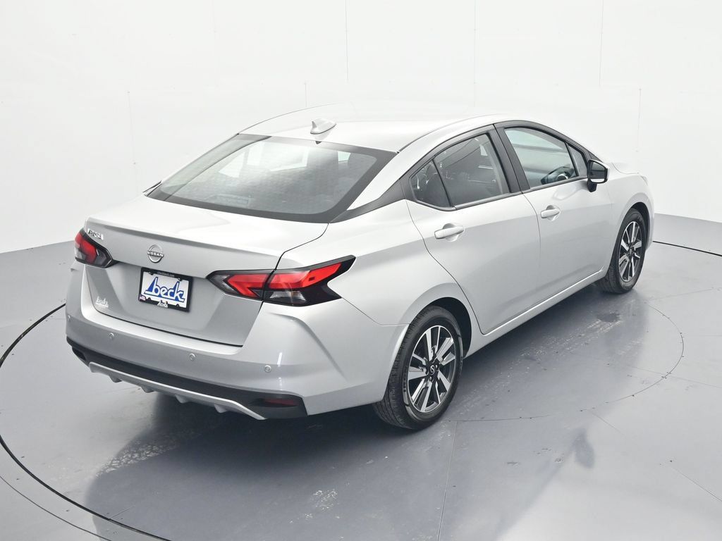 Used 2025 Nissan Versa SV FWD image 32