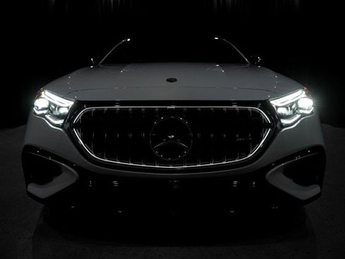 New 2026 Mercedes-Benz E 53 AMG e 4MATIC Sedan image 8
