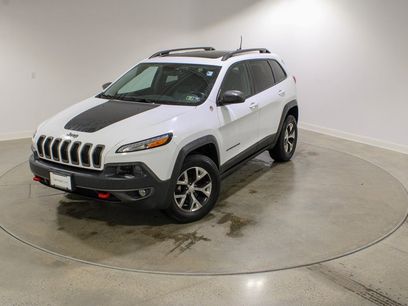 Used 2018 Jeep Cherokee Trailhawk w/ Comfort/Convenience Group