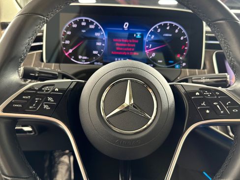Used 2025 Mercedes-Benz E 350 Sedan image 22
