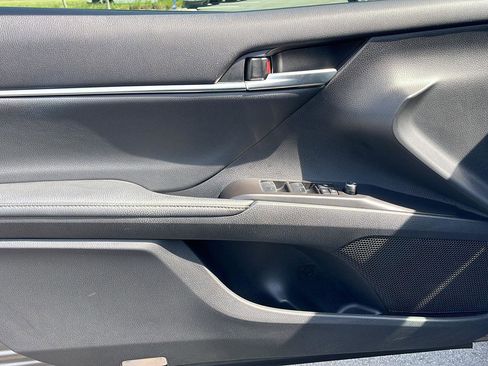 Used 2024 Toyota Camry XLE w/ Navigation Package image 11