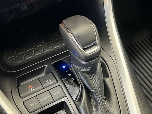 Used 2025 Toyota RAV4 XLE Premium FWD image 21