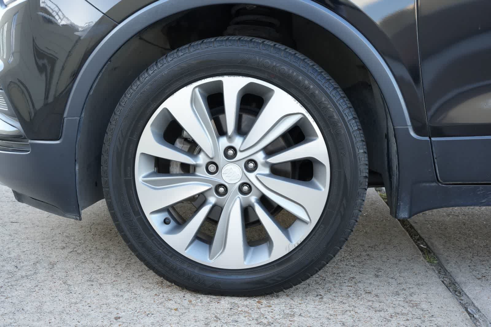 Used 2018 Buick Encore Preferred FWD image 21