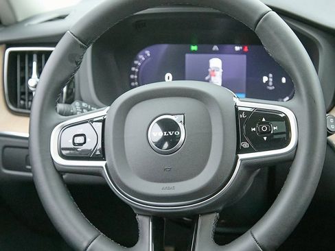 New 2026 Volvo XC60 B5 Core w/ Climate Package image 23