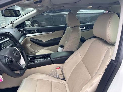 Used 2019 Nissan Maxima 3.5 SL image 9
