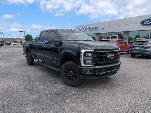 Used 2024 Ford F250 Lariat w/ Lariat Ultimate Package AWD/4WD image 3