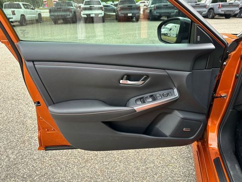 Certified 2025 Nissan Sentra SR w/ SR Premium Package FWD image 8