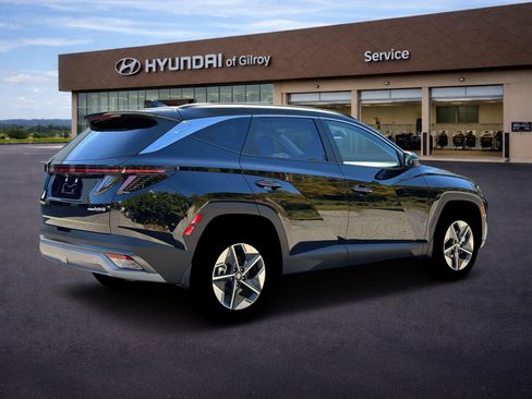 New 2026 Hyundai Tucson SEL w/ Tow & Go Package AWD/4WD image 8