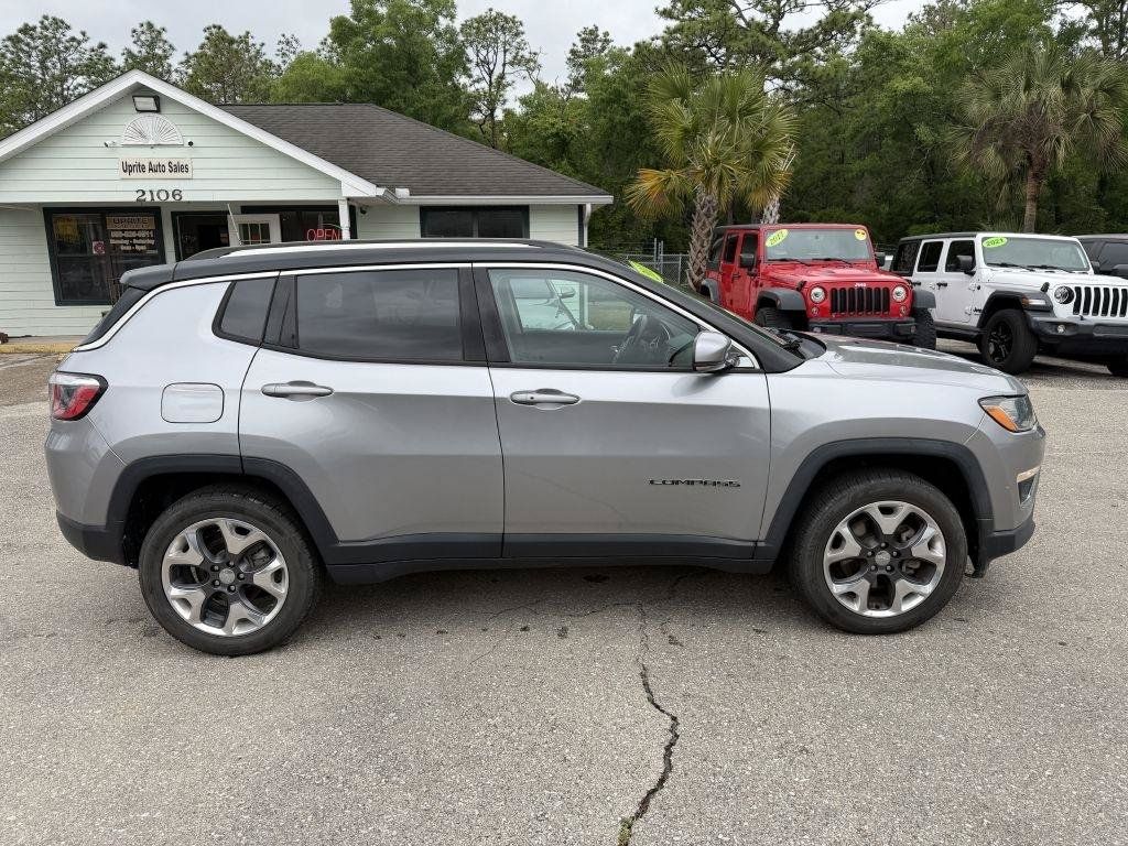Used 2017 Jeep Compass Limited AWD/4WD image 4