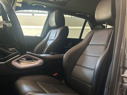 Used 2020 Mercedes-Benz GLE 350 GLE 350 w/ 3rd Row Seat Package image 7