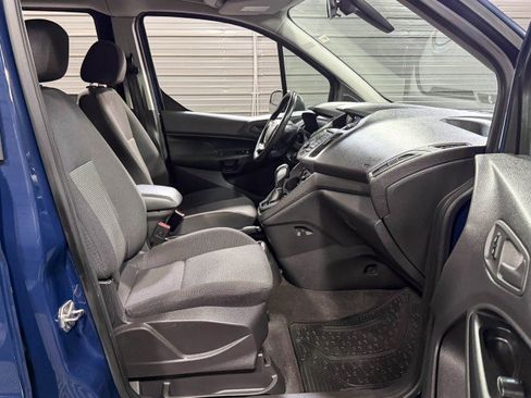 Used 2018 Ford Transit Connect XL image 16