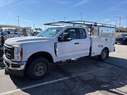 Used 2024 Ford F250 XL w/ XL Driver Assist Package image 1