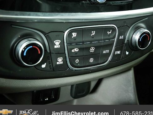 Certified 2021 Chevrolet Traverse LT AWD/4WD image 15