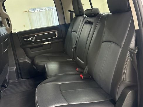 Used 2018 RAM 1500 Laramie w/ Convenience Group AWD/4WD image 22