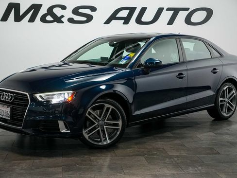 Used 2018 Audi A3 2.0T Premium w/ Convenience Package FWD image 2