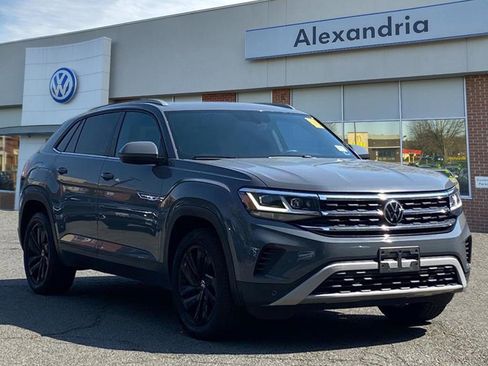 Used 2022 Volkswagen Atlas Cross Sport SE w/ Panoramic Sunroof Package image 1