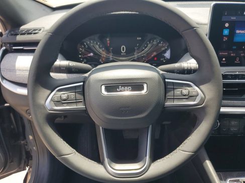 Used 2024 Jeep Compass Latitude AWD/4WD image 13