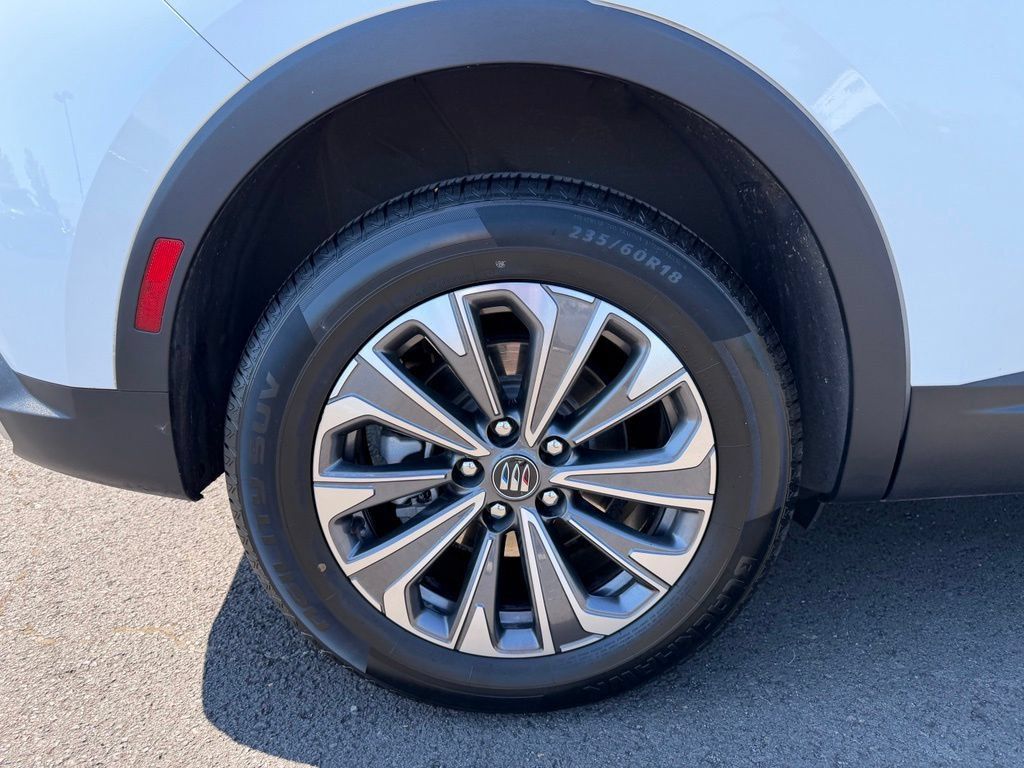 Used 2024 Buick Envision Preferred AWD/4WD image 10