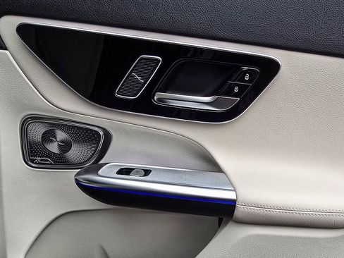New 2026 Mercedes-Benz GLC 300 4MATIC image 34