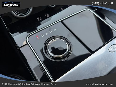 Used 2018 Land Rover Range Rover Velar R-Dynamic SE AWD/4WD image 54