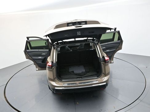 Used 2024 Nissan Rogue Platinum w/ Platinum Premium Package image 40