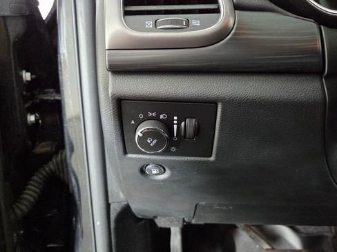 Used 2020 Jeep Grand Cherokee Laredo image 21