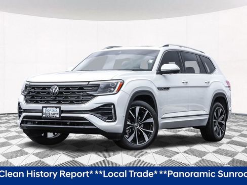 Used 2024 Volkswagen Atlas SEL Premium R-Line image 2