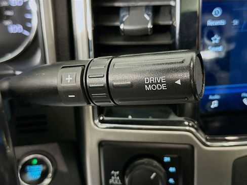 Used 2022 Ford F250 Platinum w/ FX4 Off-Road Package image 17