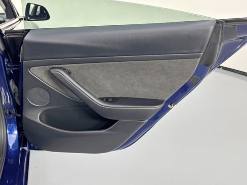 Used 2023 Tesla Model 3 Standard Range image 46