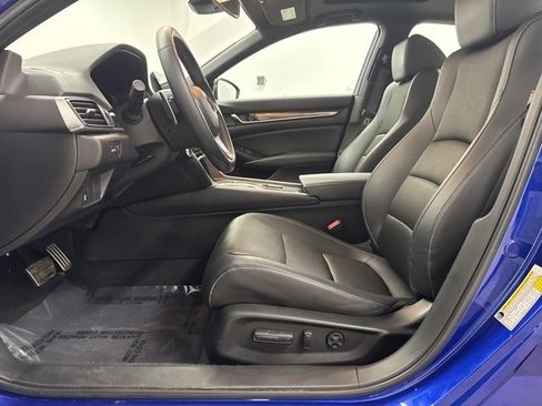 Used 2022 Honda Accord Sport image 17