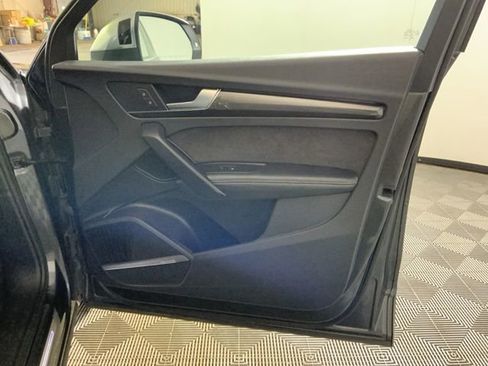 Used 2018 Audi SQ5 Prestige w/ Prestige Package AWD/4WD image 28