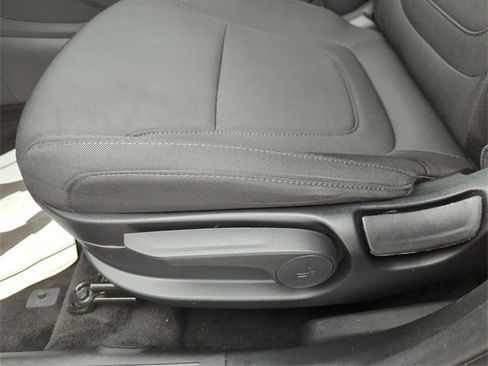 Used 2025 Hyundai Tucson SE image 26