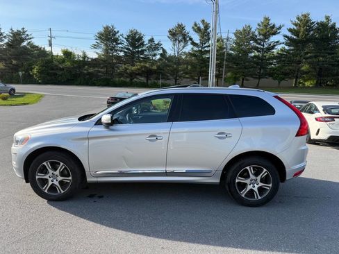 Used 2015 Volvo XC60 T6 AWD/4WD image 11